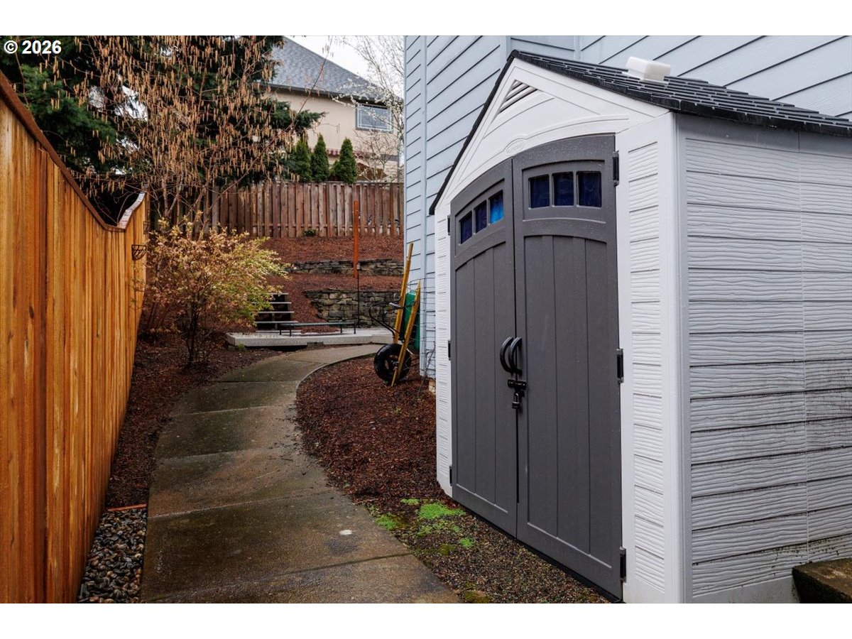 14325 Southwest Spaniel Court Beaverton, OR 97008 - Photo 38 of 42