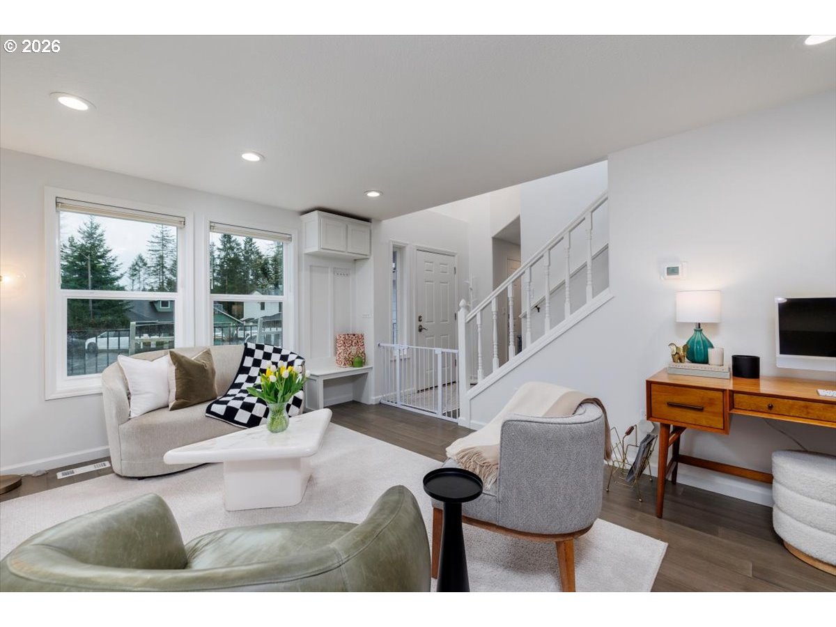 14325 Southwest Spaniel Court Beaverton, OR 97008 - Photo 8 of 42