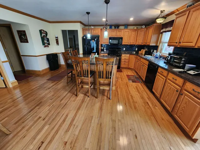 $482,900 | N2261 Richland Road, Monroe, WI 53566