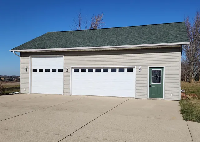 $482,900 | N2261 Richland Road, Monroe, WI 53566