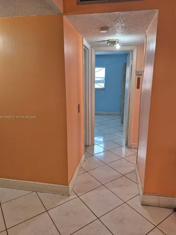 $1,900 | 440 East 23rd Street, Unit 1401, Hialeah, FL 33013