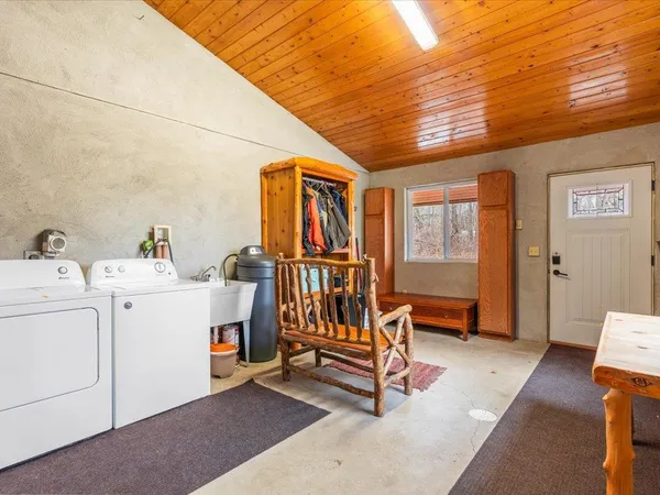 $324,900 | 3895 Division Street West, Backus, MN 56435