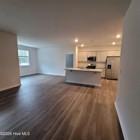 $2,400 | 7120 Foxhollow Lane, Leland, NC 28451