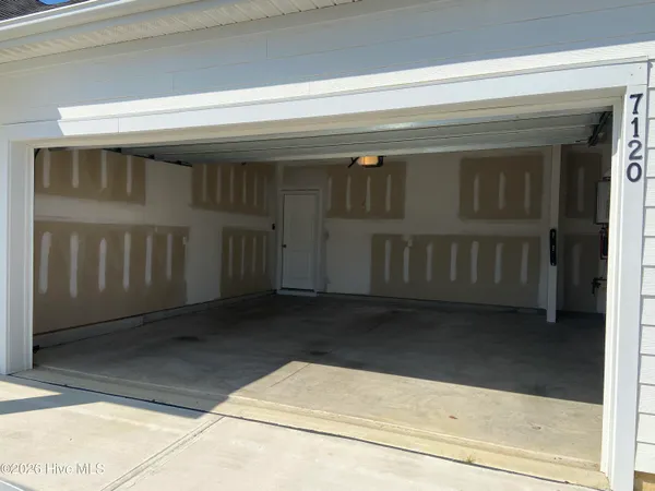 $2,400 | 7120 Foxhollow Lane, Leland, NC 28451