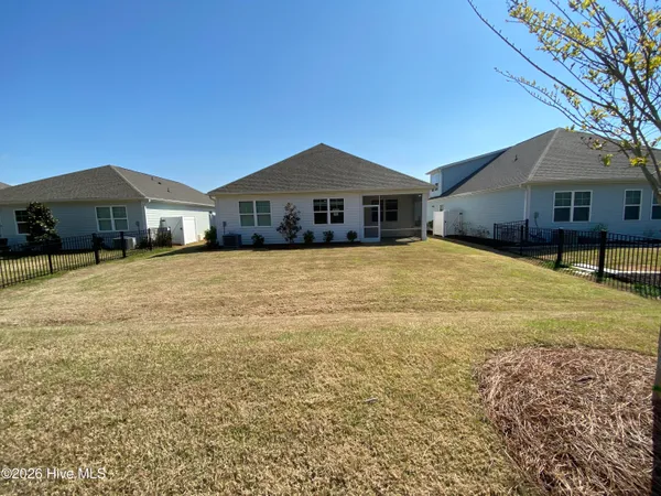 $2,400 | 7120 Foxhollow Lane, Leland, NC 28451