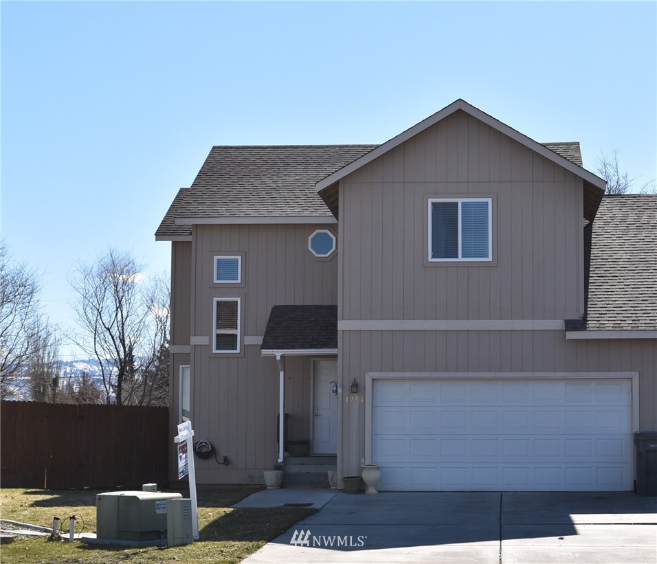 1901 Northwood Road Wenatchee, WA 98801 - Photo 1 of 13 Gallery Image 1