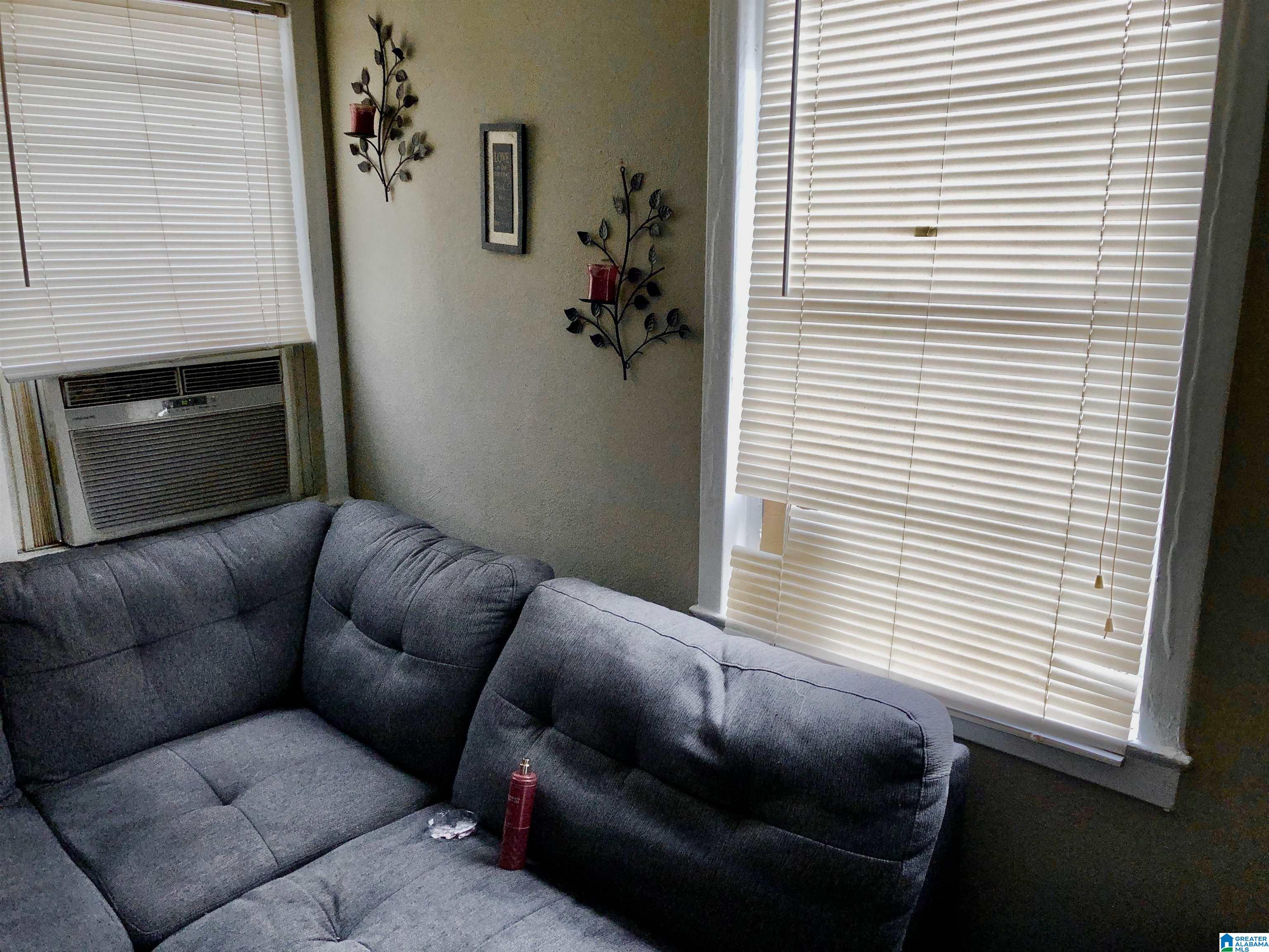 217 23rd Street Southwest Birmingham, AL 35211 - Photo 4 of 14