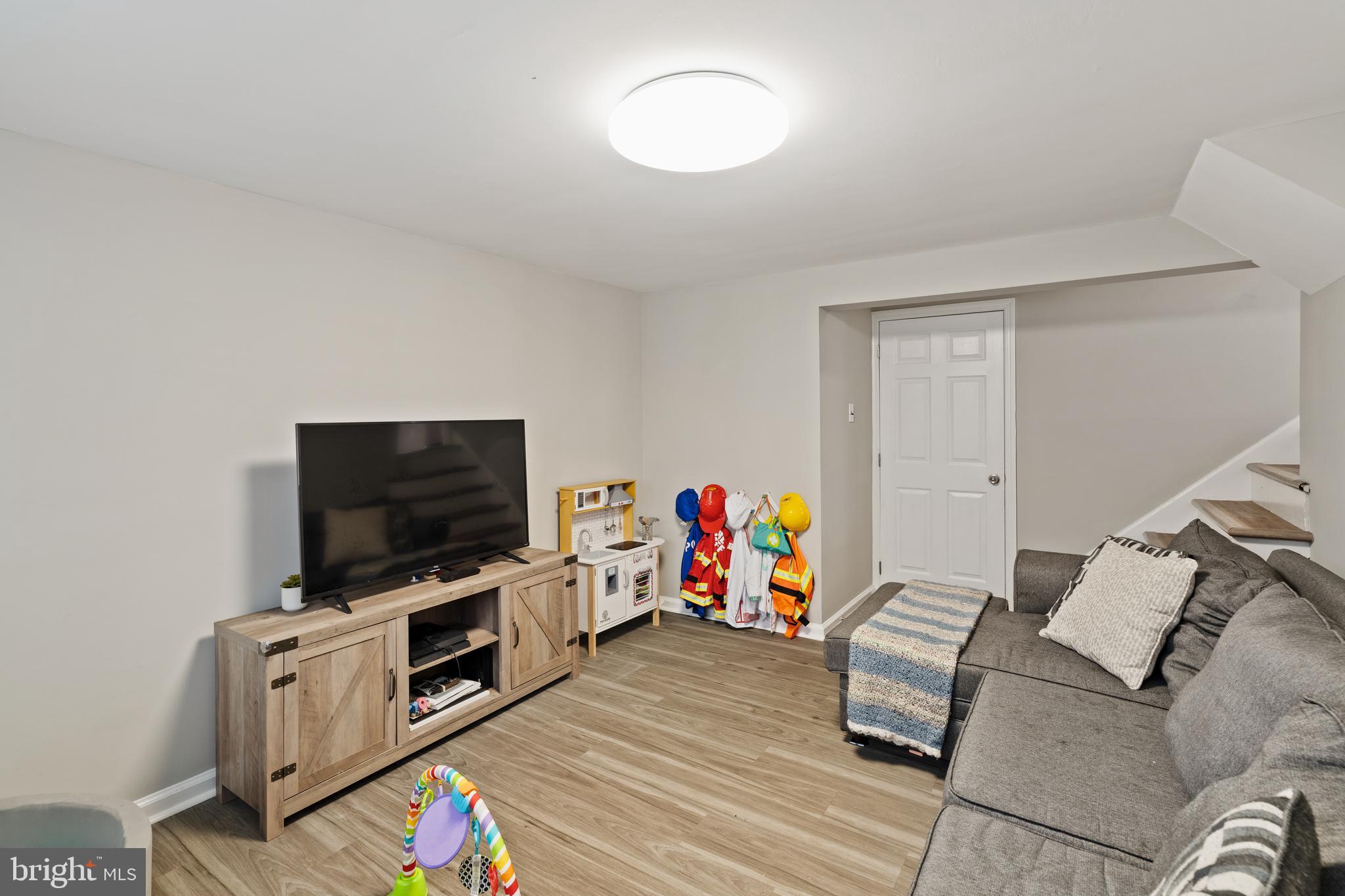 114 North Valleybrook Road Cherry Hill, NJ 08034 - Photo 30 of 41