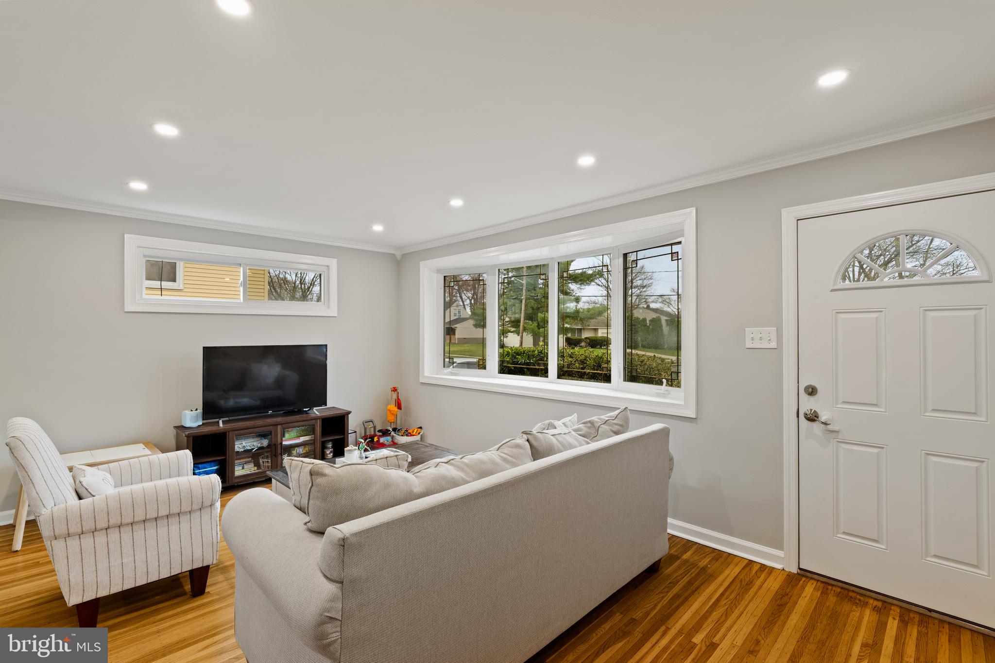 114 North Valleybrook Road Cherry Hill, NJ 08034 - Photo 3 of 41