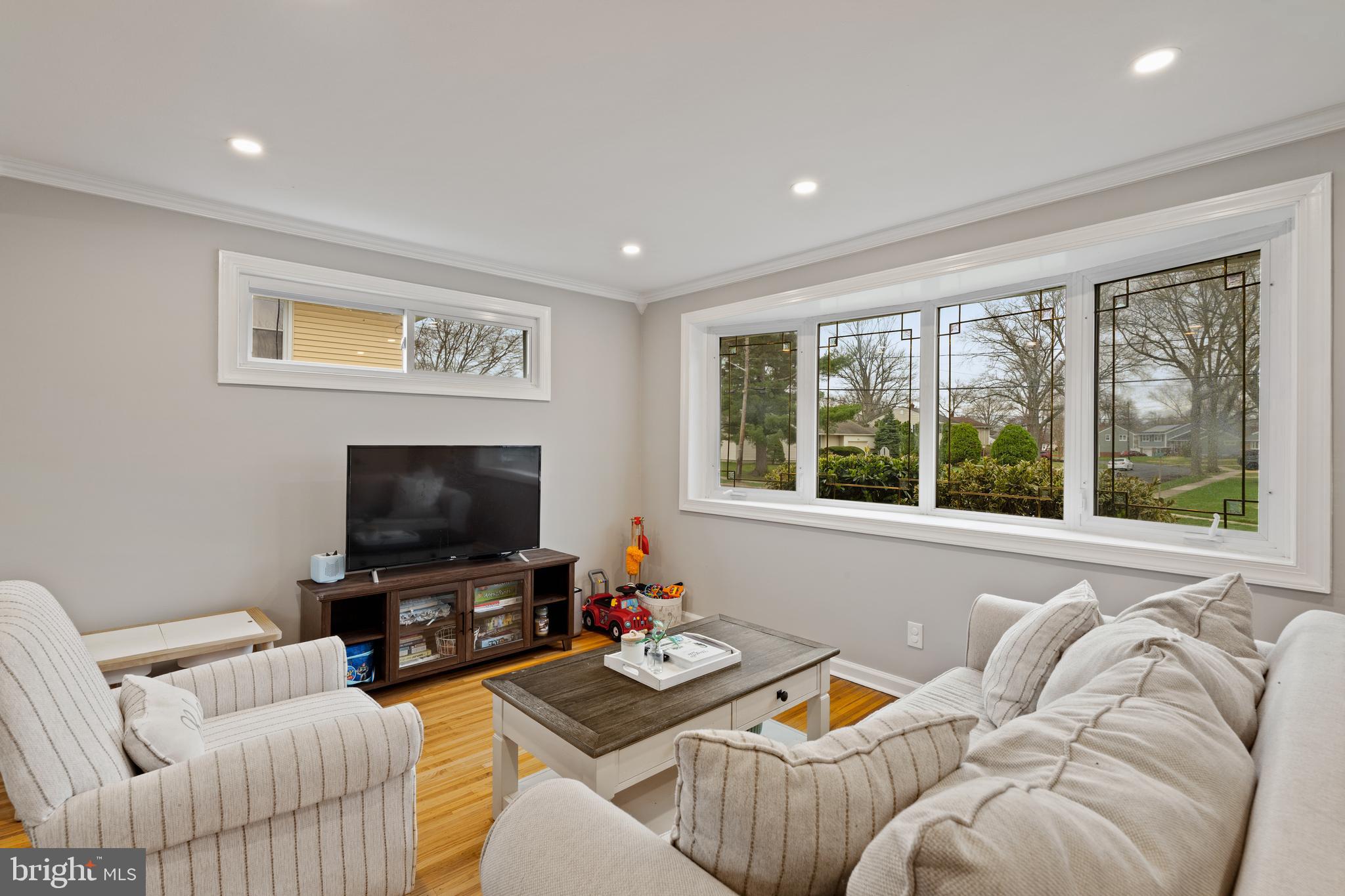 114 North Valleybrook Road Cherry Hill, NJ 08034 - Photo 4 of 41