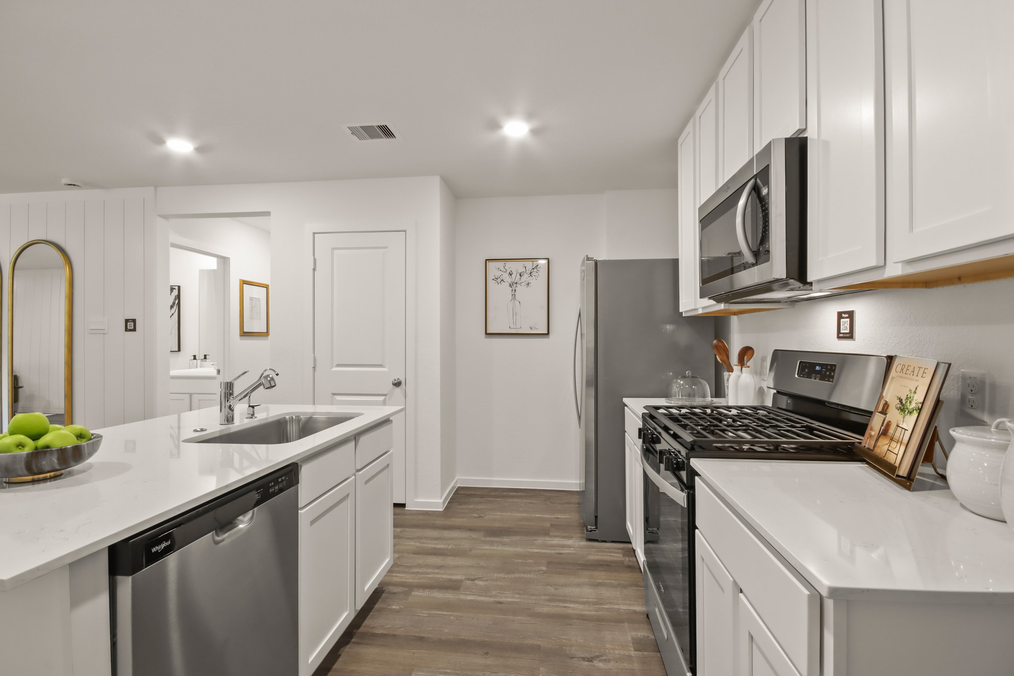 969 Sutherland Fls Street Conroe, TX 77303 - Photo 4 of 26