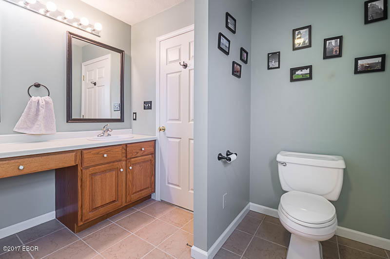 3029 Hickory Ridge Drive Herrin, IL 62948 - Photo 18 of 27 Gallery Image 18