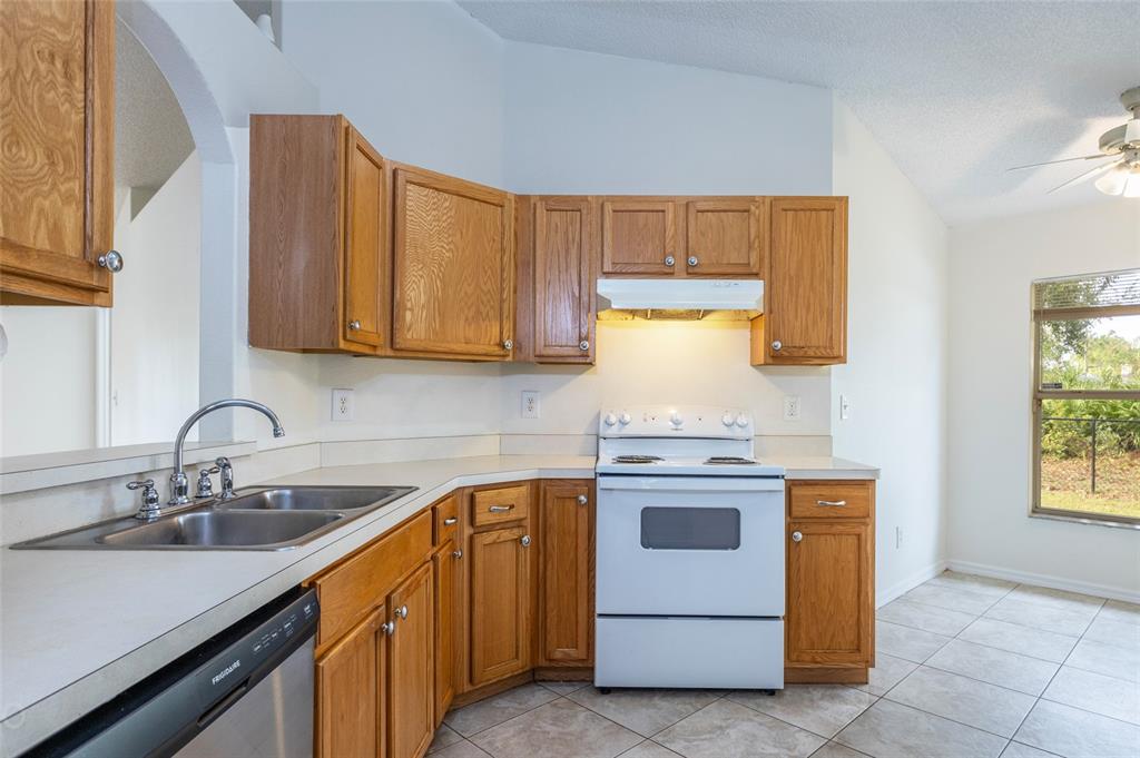 30 Sergeant Court Palm Coast, FL 32164 - Photo 8 of 17