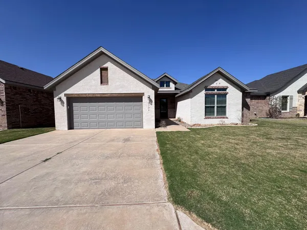 $2,400 | 2726 138th Street, Lubbock, TX 79423