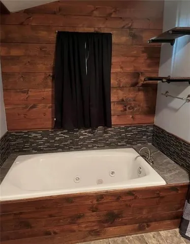 $105,000 | 337 West 1st Street, Cherryvale, KS 67335