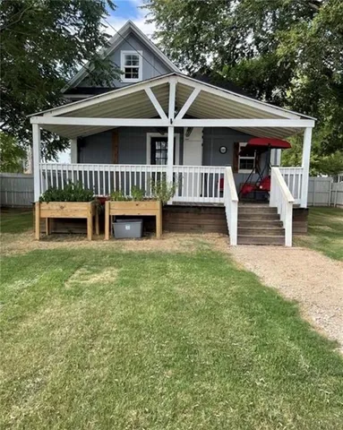 $105,000 | 337 West 1st Street, Cherryvale, KS 67335