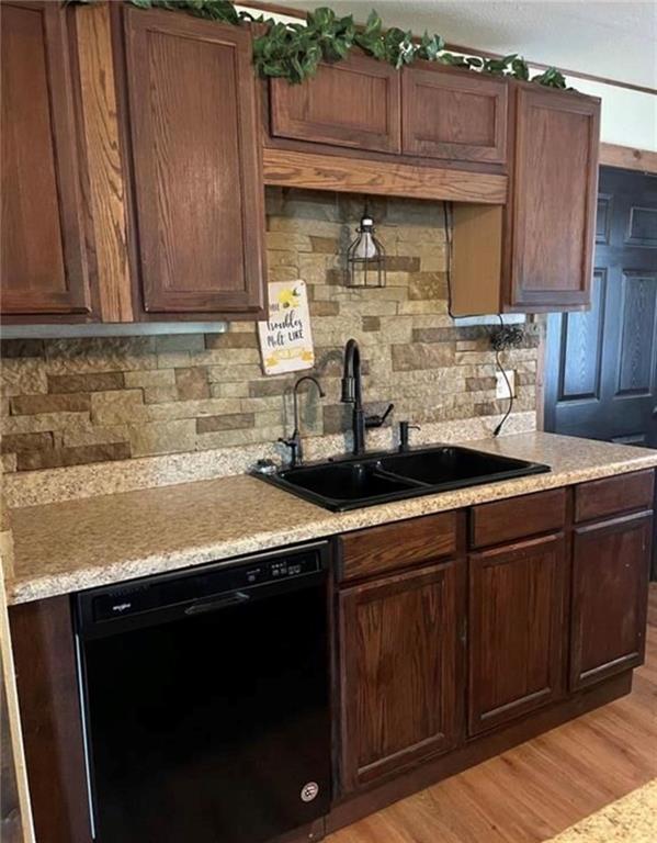 337 West 1st Street Cherryvale, KS 67335 - Photo 5 of 20