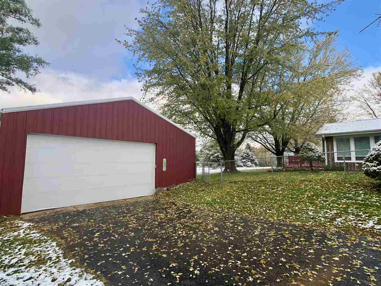 11024 Kennedy Hill Road Byron, IL 61010 - Photo 4 of 24 Gallery Image 4