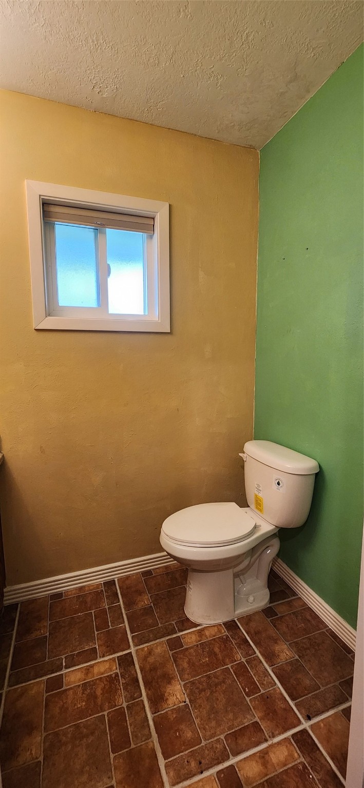 616 Cannan Drive Angleton, TX 77515 - Photo 13 of 44