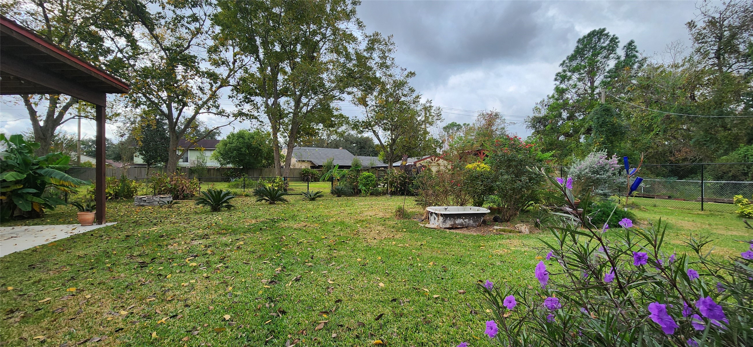 616 Cannan Drive Angleton, TX 77515 - Photo 40 of 44