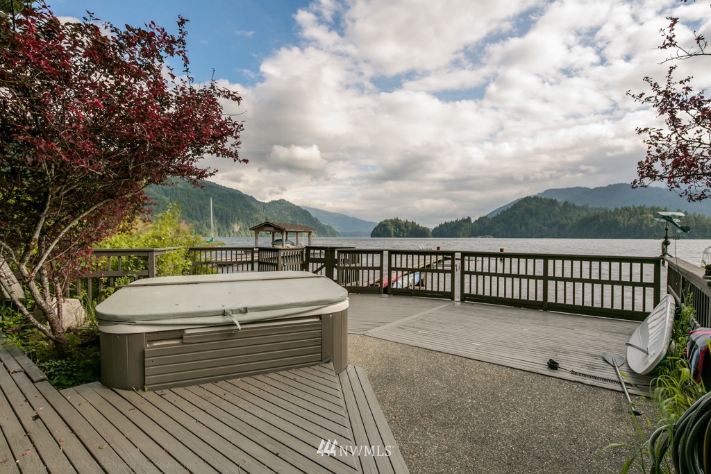 3295 North Shore Road Bellingham, WA 98226 - Photo 22 of 25 Gallery Image 22