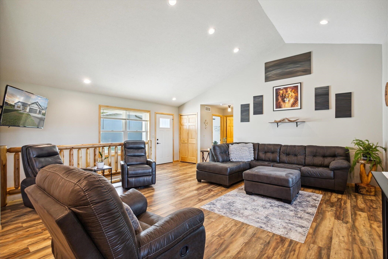 2434 South Cochran Road Charlotte, MI 48813 - Photo 8 of 65 Gallery Image 8