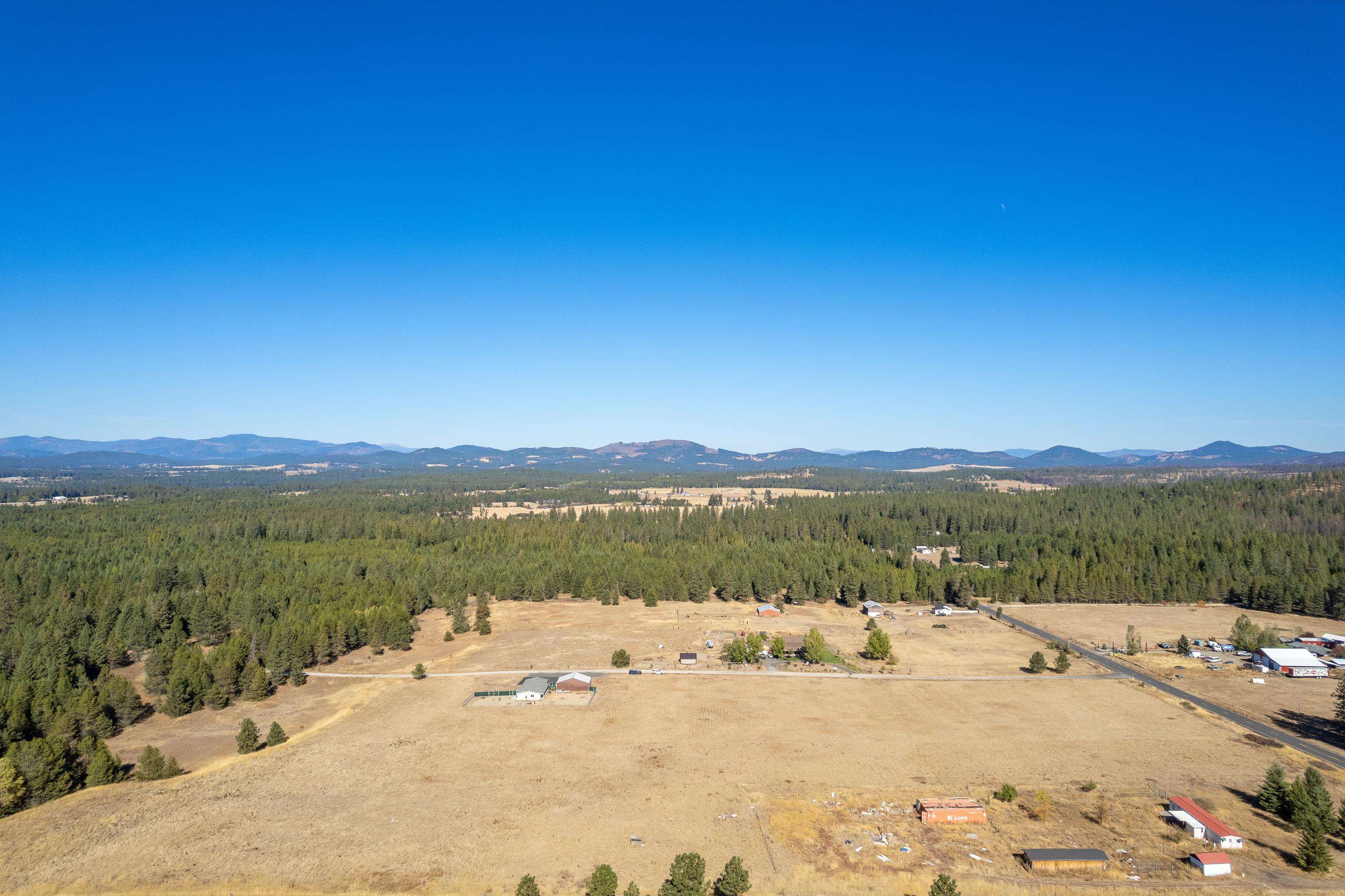34817 North Elk Chattaroy Road Elk, WA 99009 - Photo 35 of 50 Gallery Image 35