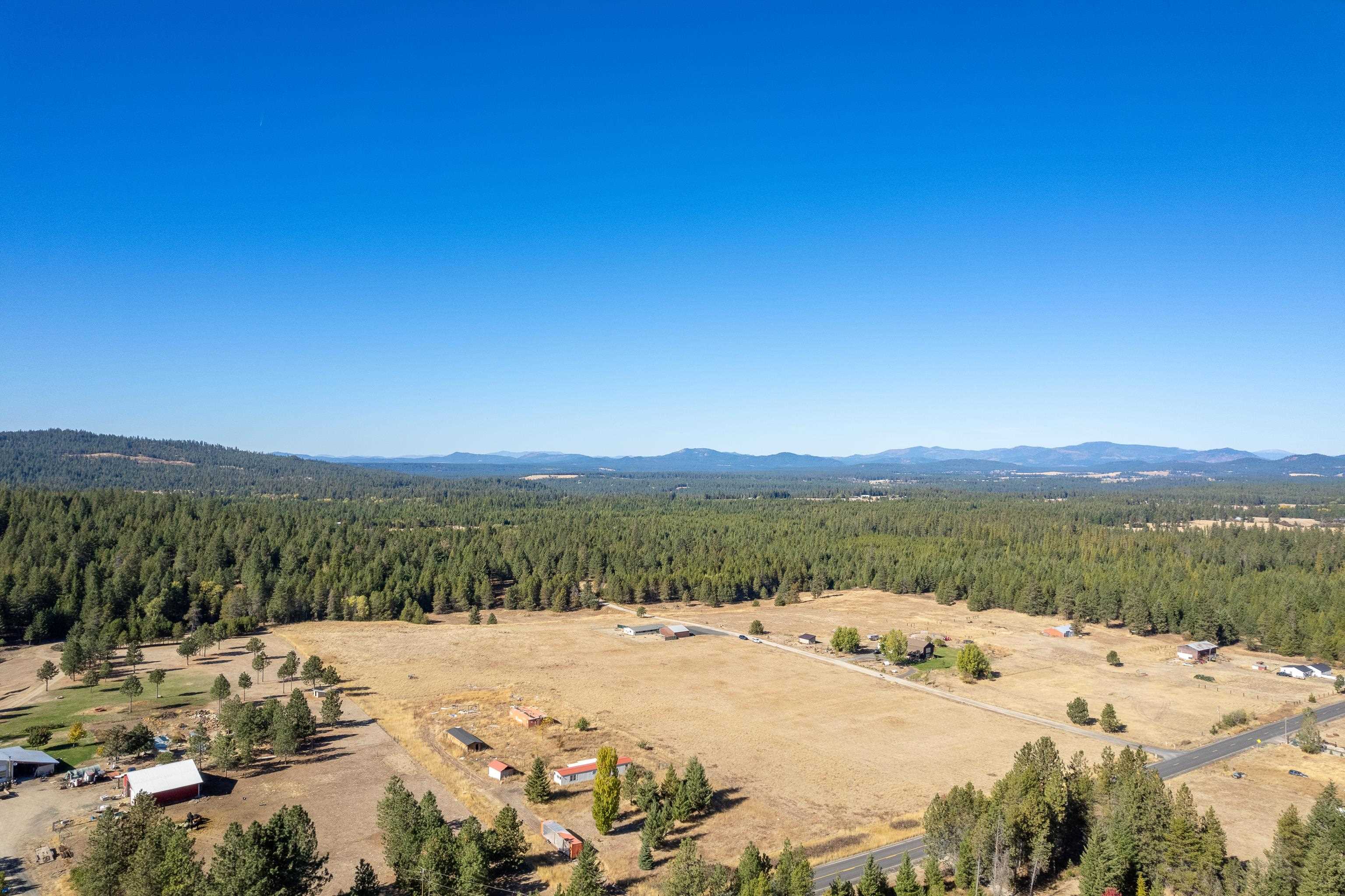34817 North Elk Chattaroy Road Elk, WA 99009 - Photo 36 of 50 Gallery Image 36