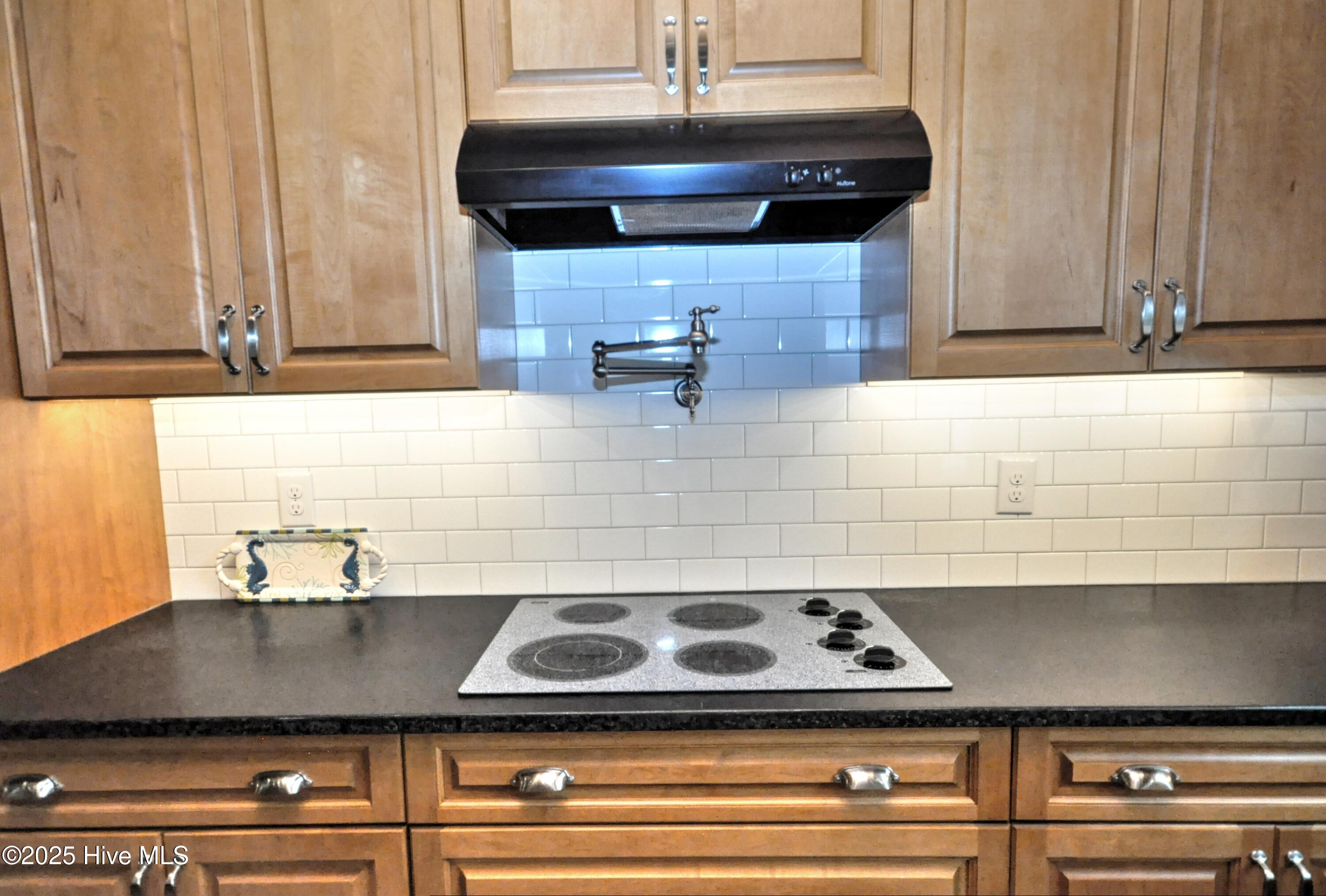 9265 West Lake Road Calabash, NC 28467 - Photo 34 of 132 Kitchen9