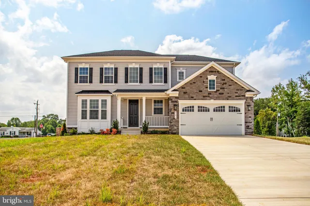 $799,999 | 201 Camwood Court, Fredericksburg, VA 22405