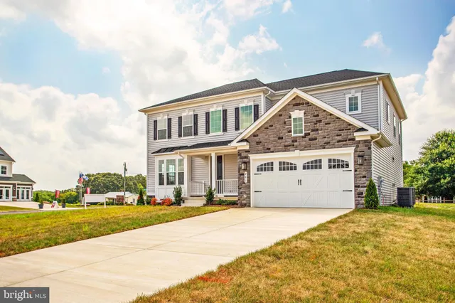 $799,999 | 201 Camwood Court, Fredericksburg, VA 22405