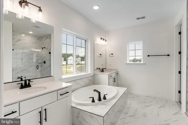 $799,999 | 201 Camwood Court, Fredericksburg, VA 22405