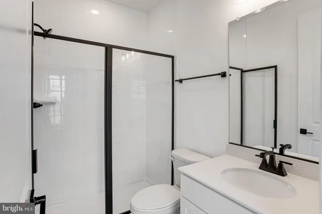 $799,999 | 201 Camwood Court, Fredericksburg, VA 22405