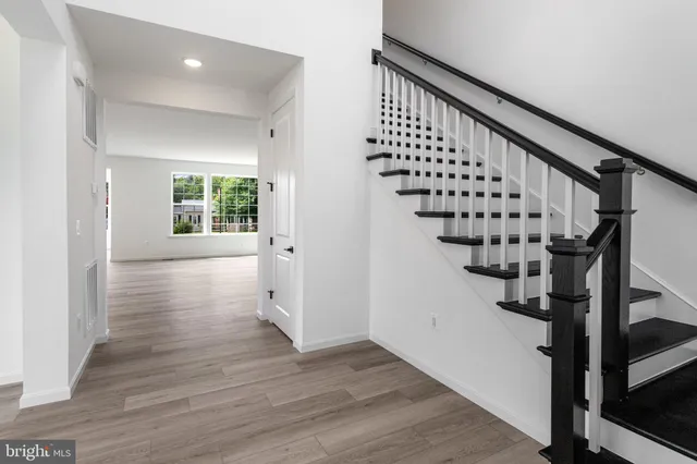 $799,999 | 201 Camwood Court, Fredericksburg, VA 22405