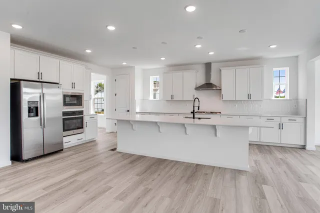 $799,999 | 201 Camwood Court, Fredericksburg, VA 22405