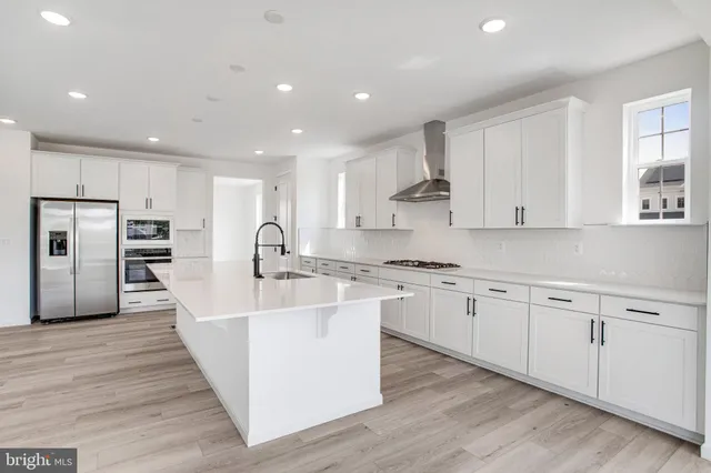 $799,999 | 201 Camwood Court, Fredericksburg, VA 22405