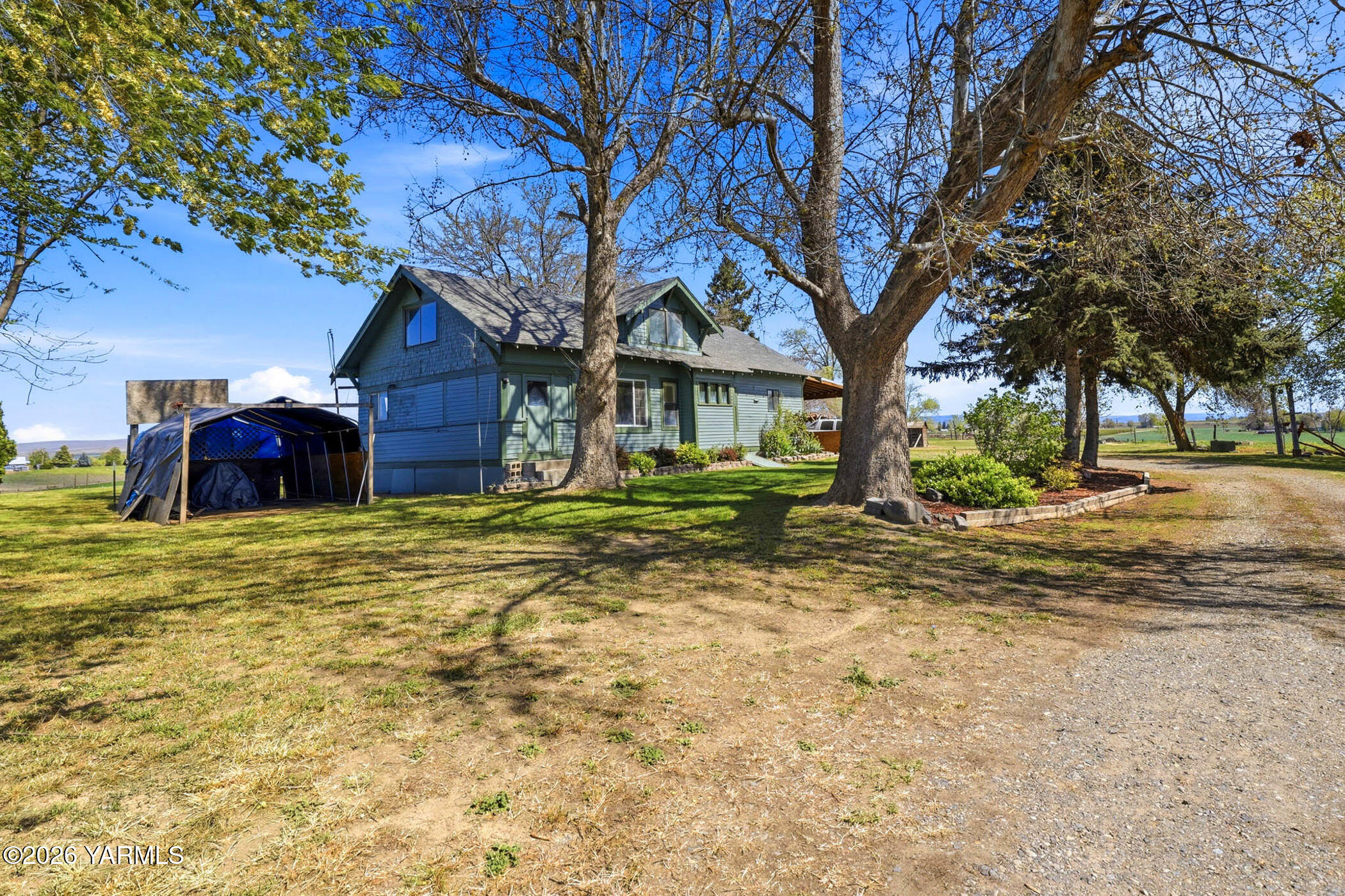 721 Blaine Road Granger, WA 98932 - Photo 29 of 45 30_721 blaine rd-34