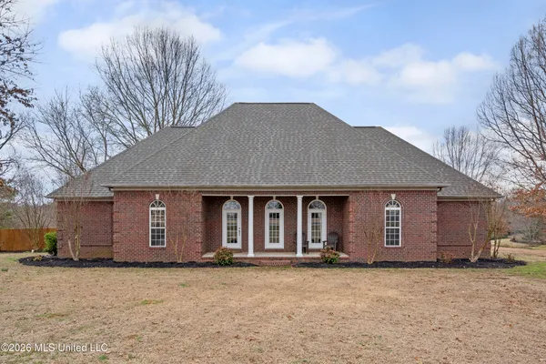 $399,999 | 769 Golden Pond Circle, Coldwater, MS 38618