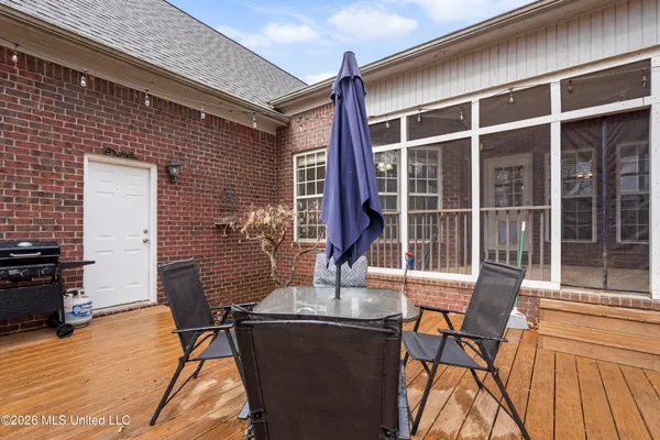 $399,999 | 769 Golden Pond Circle, Coldwater, MS 38618