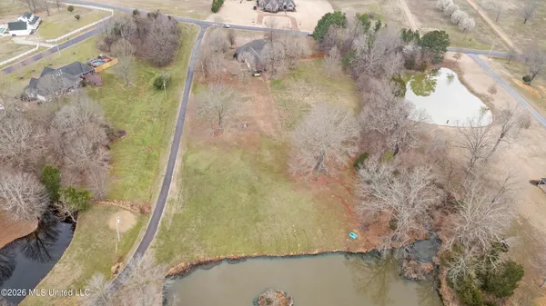 $399,999 | 769 Golden Pond Circle, Coldwater, MS 38618