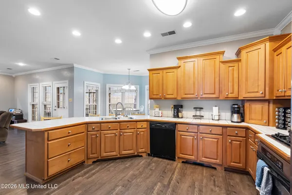 $399,999 | 769 Golden Pond Circle, Coldwater, MS 38618