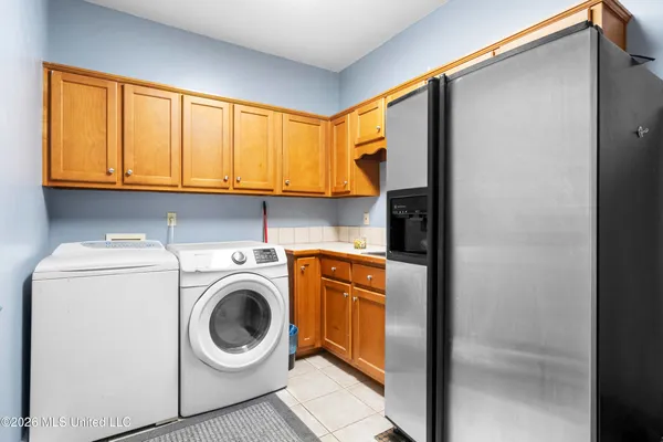 $399,999 | 769 Golden Pond Circle, Coldwater, MS 38618