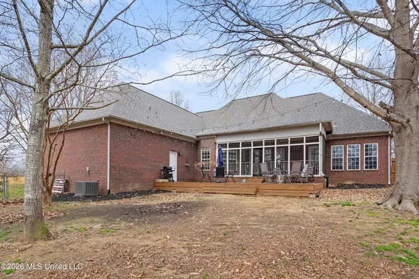 $399,999 | 769 Golden Pond Circle, Coldwater, MS 38618
