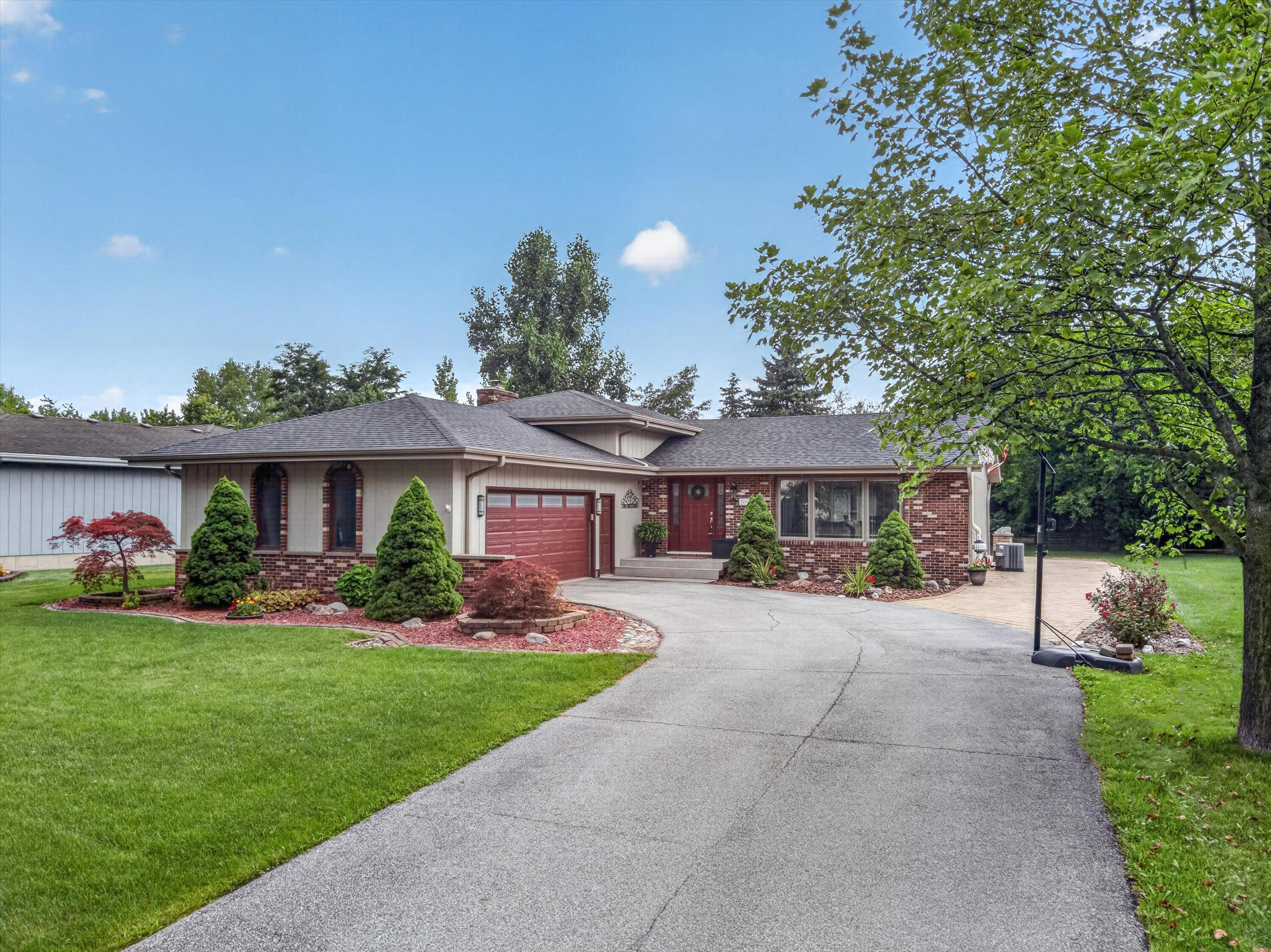 10000 Redbud Road Munster, IN 46321 - Photo 1 of 32 3000x2248