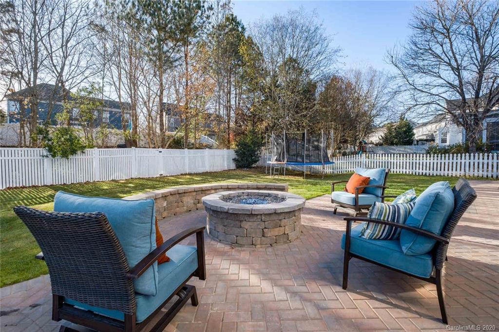 8726 Camberly Road Huntersville, NC 28078 - Photo 8 of 46 Gallery Image 8