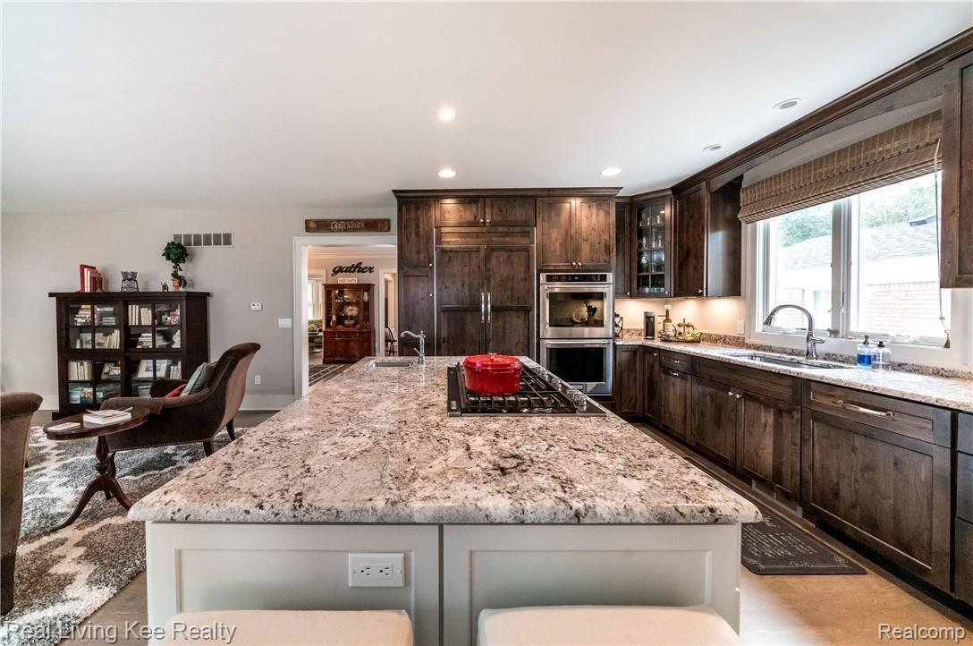211 North Alice Avenue Rochester, MI 48307 - Photo 12 of 42 amazing open kitchen