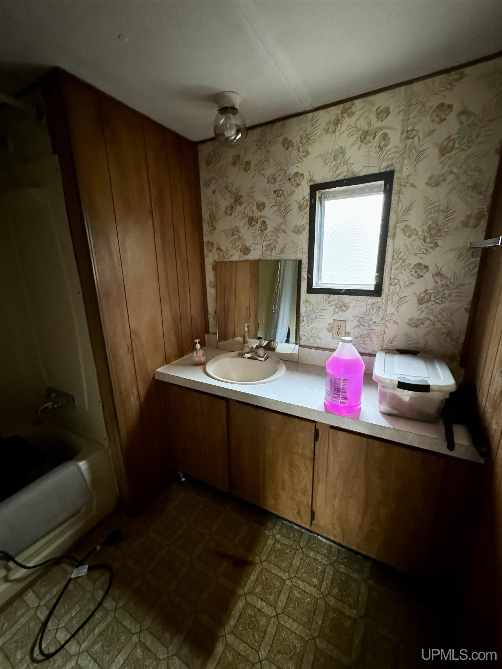946 Silver Road Michigamme, MI 49861 - Photo 14 of 24 Gallery Image 14