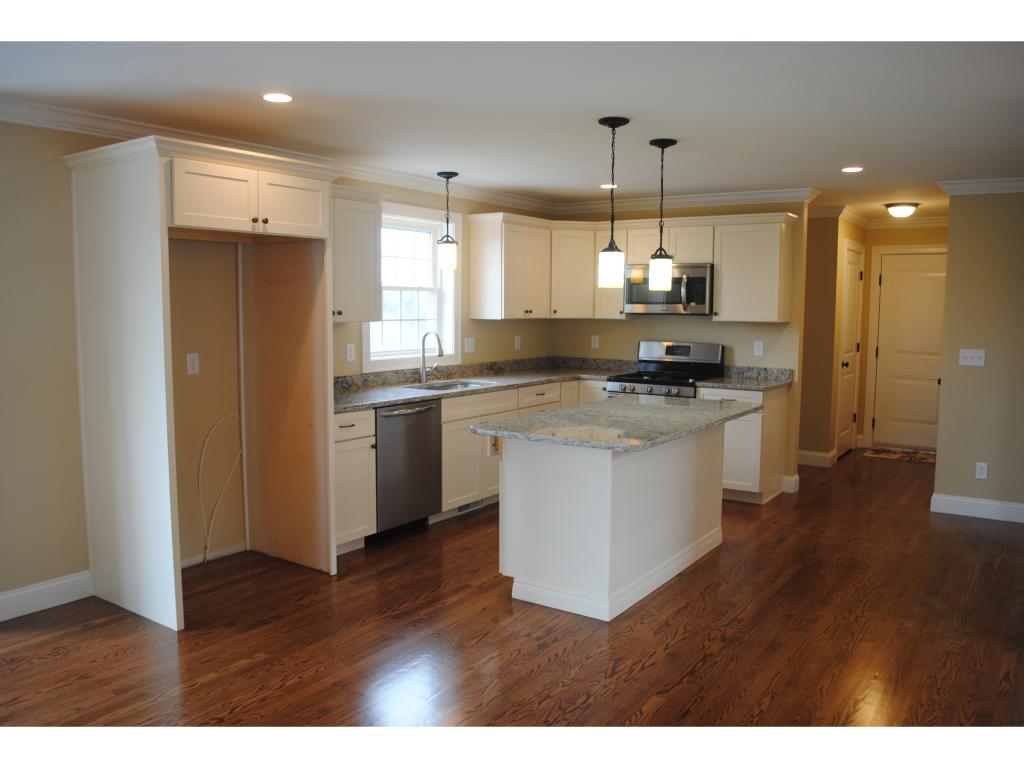 10 Beechwood Road Salem, NH 03079 - Photo 3 of 29 Gallery Image 3