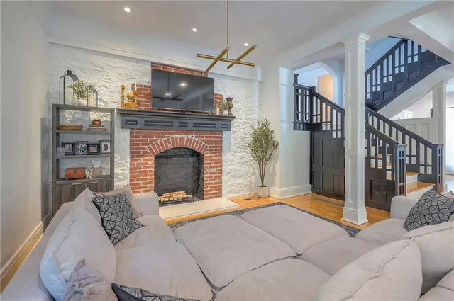 $775,000 | 3607 Pennsylvania Avenue, Kansas City, MO 64111