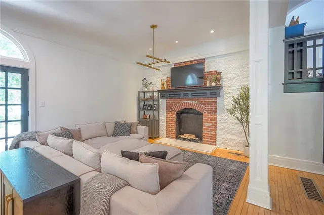 $775,000 | 3607 Pennsylvania Avenue, Kansas City, MO 64111